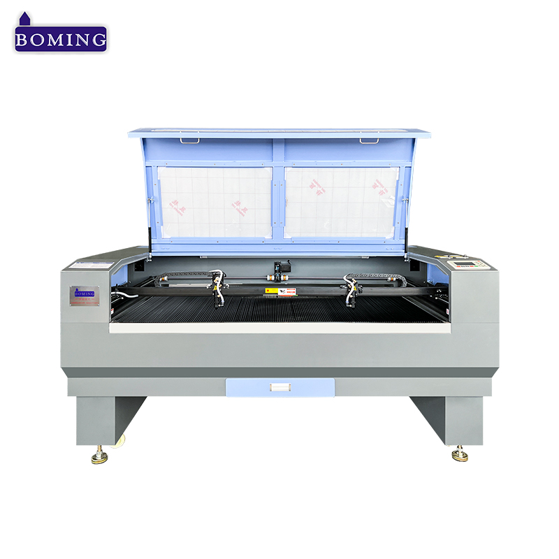 Boming laser chargeant la machine de découpe laser de conteneur 2 * 40HQ pour le client Ecaudor
